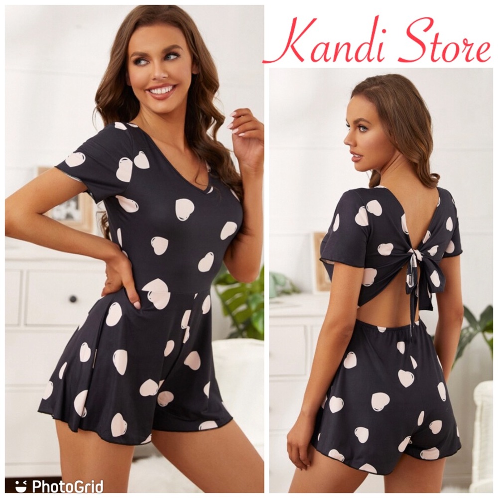 ๐HP๐ Pajamas Heart Shapes Tie Back Romper - Picture 1 of 8
